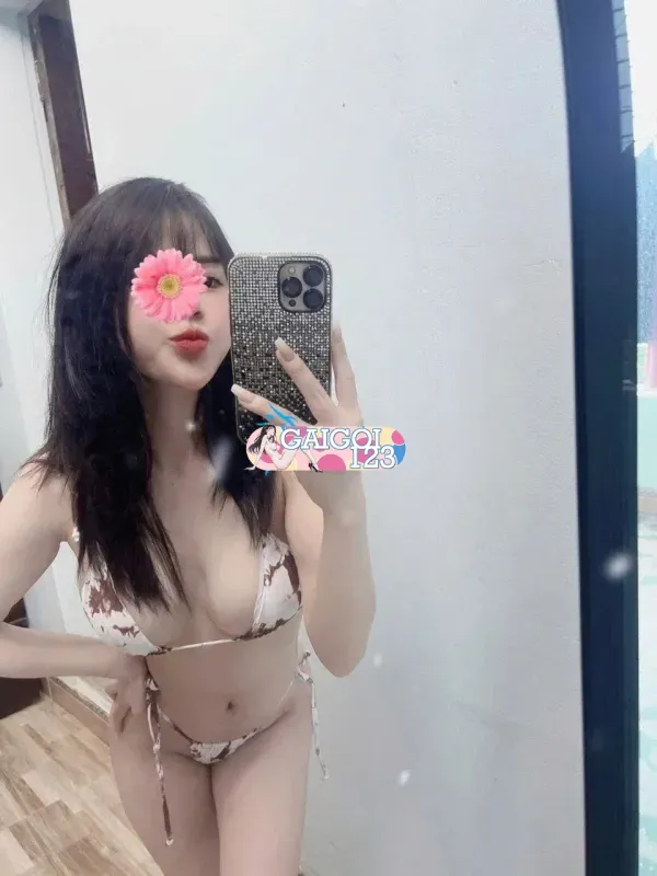 THU HOÀI❤️❤️ BODY SEXY NÓNG BỎNG – ÁNH MẮT ĐƯA TÌNH – BIỂU CẢM DÂM ĐÃNG KHI LÀM VIỆC – MỘT EM HÀNG ĐẬM CHẤT DÂM – CHIỀU CHUỘNG HẾT NẤC