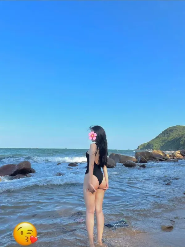 Chủ tiệm Nail, Hot Facebook cặp mông siêu phẩm - Gái gọi 777